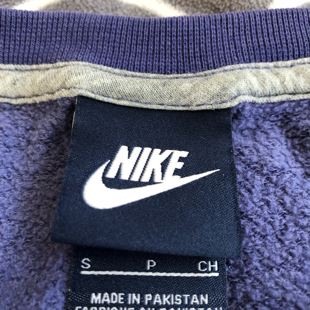 Nike long sleeve shirt size small - Picture 4 of 4